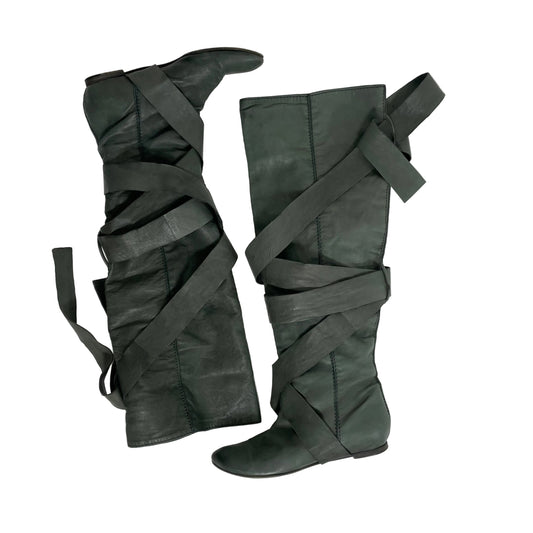 Chloe 2009 runway boots
