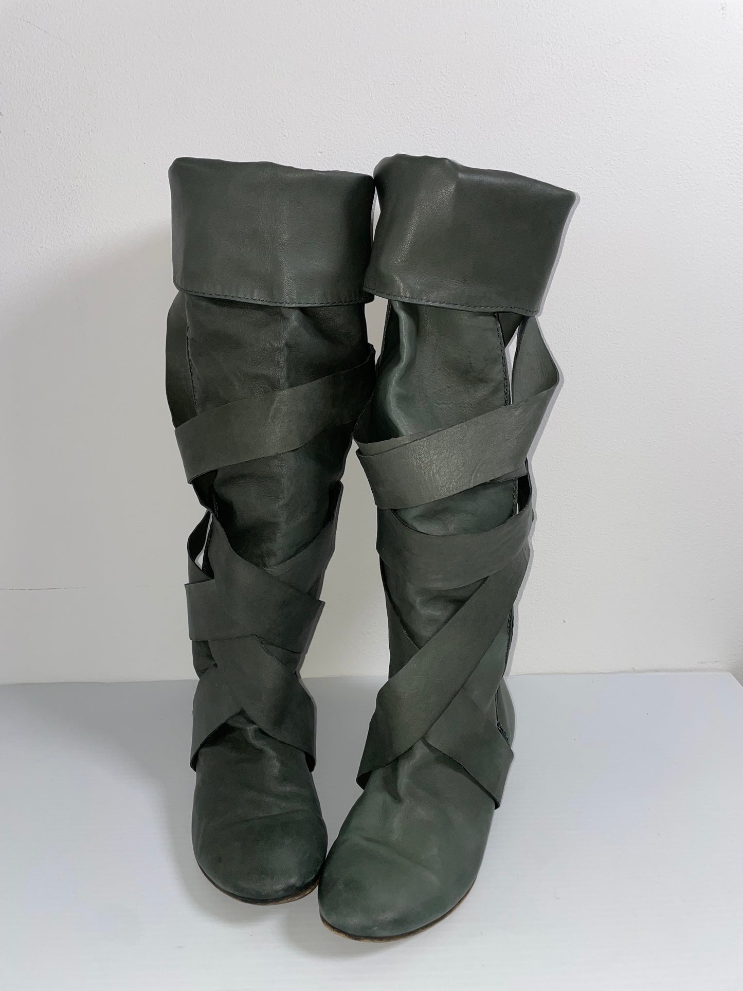 Chloe 2009 runway boots