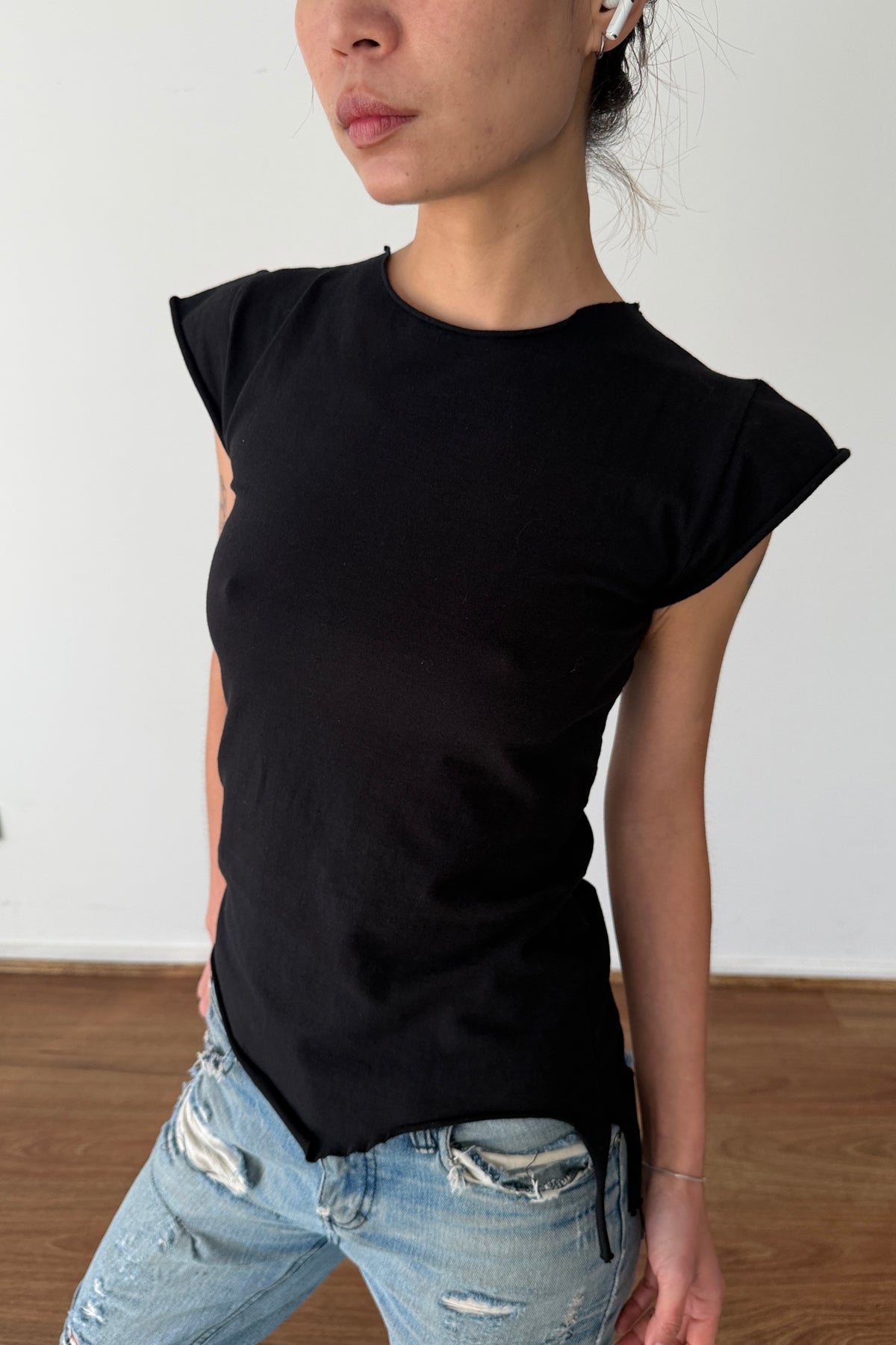 00s French Black Cap-Sleeve Top