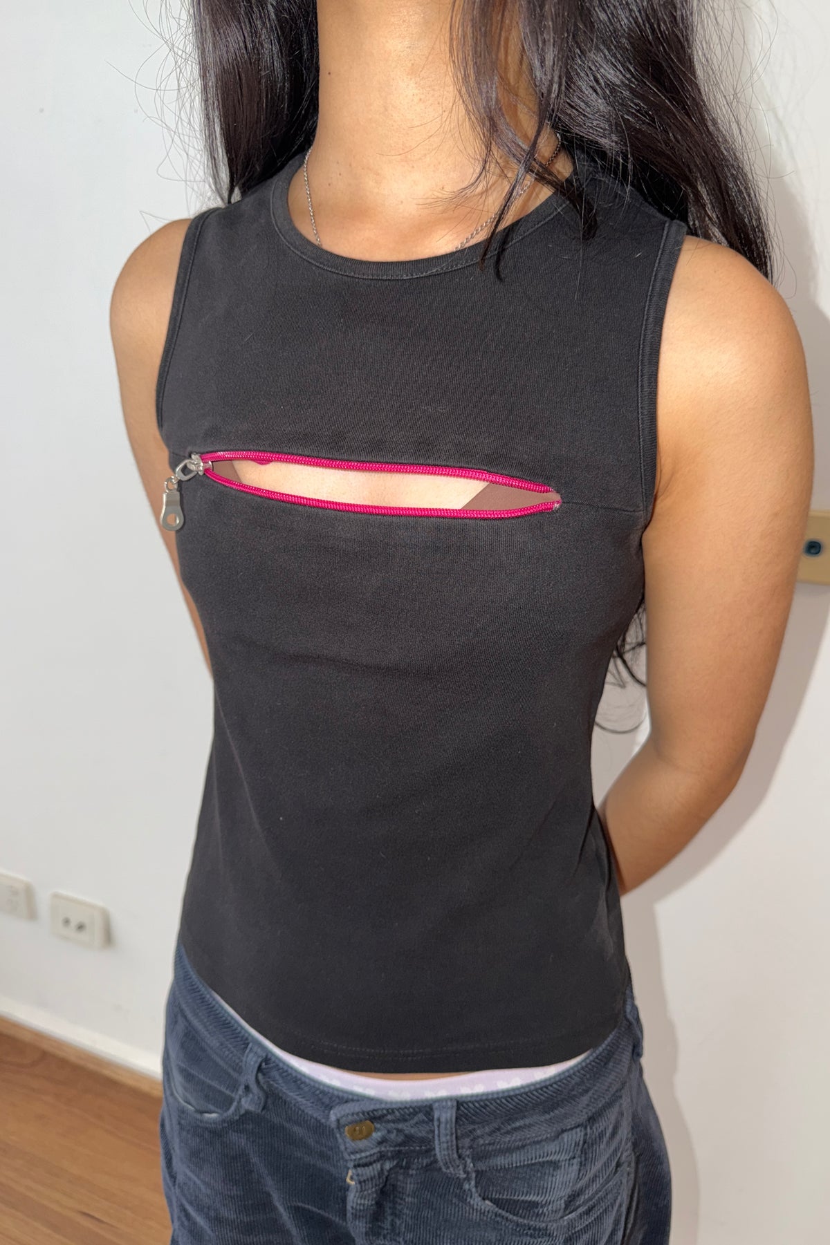 Punky Fish Zip-Cutout Tank (S)